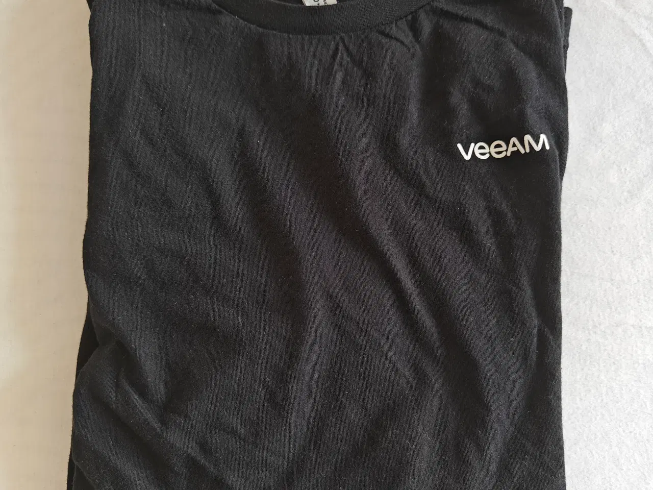 Billede 3 - T-shirt, Veeam Longsleeve shirt ny, str. XL