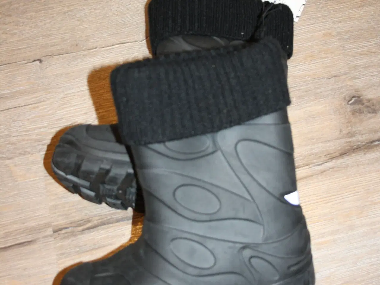 Billede 2 - NYE*thermostøvler med varmt foer fra VRS i str.33