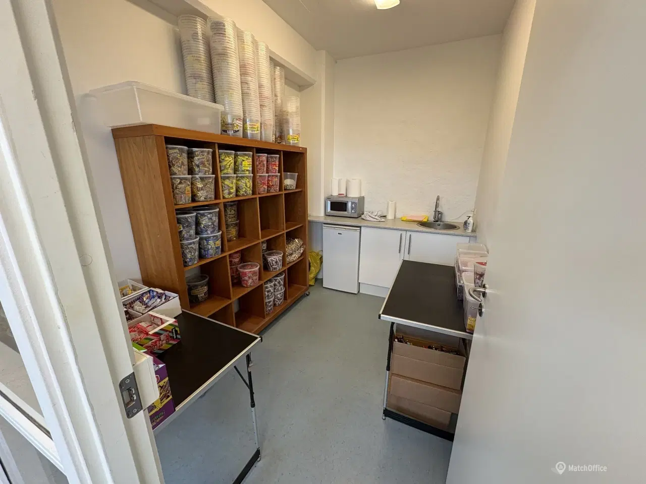 Billede 4 - Indflytningsklar værksted/lager med kontorfaciliteter