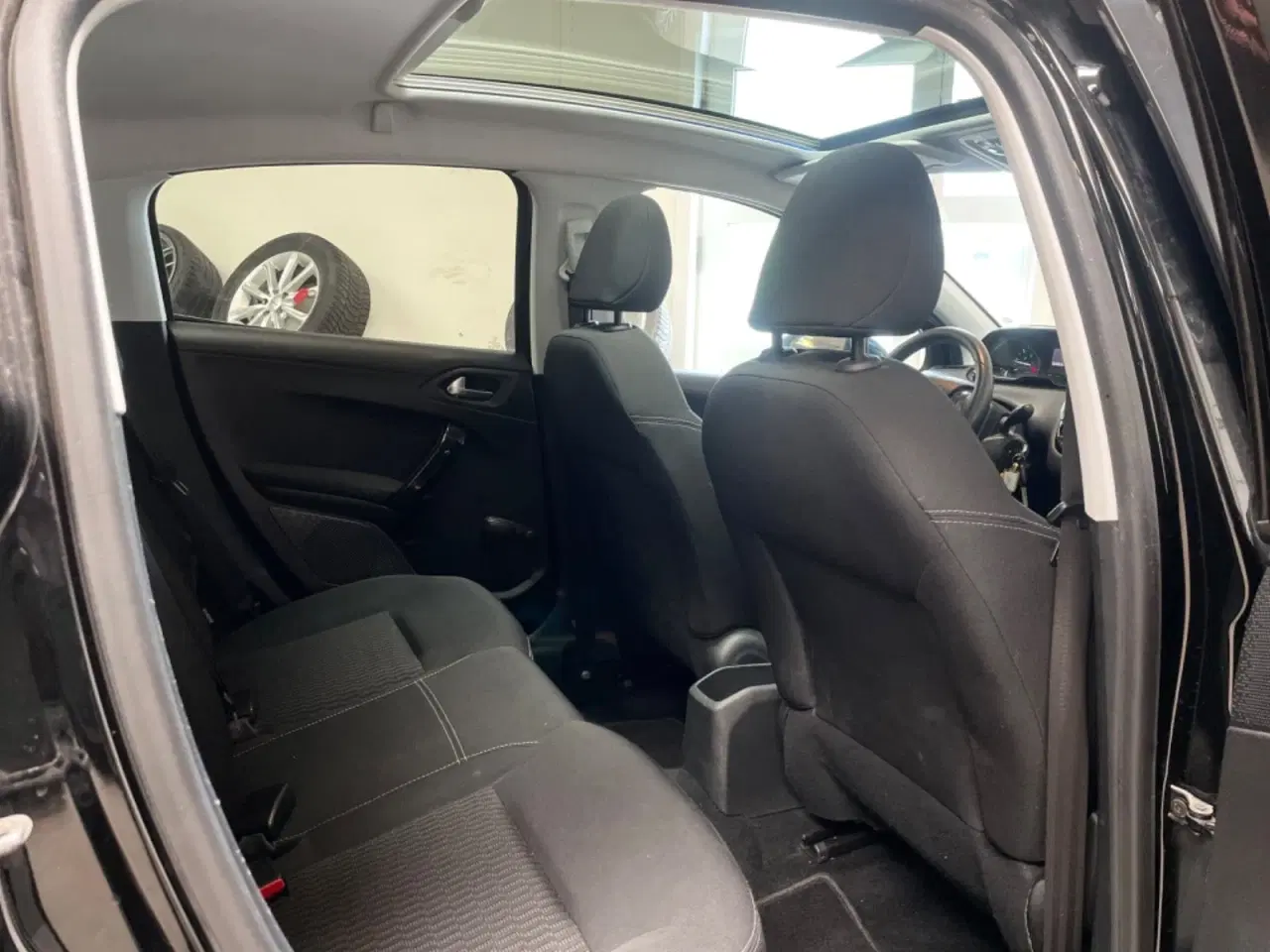 Billede 10 - Peugeot 208 1,6 BlueHDi 100 Desire Sky