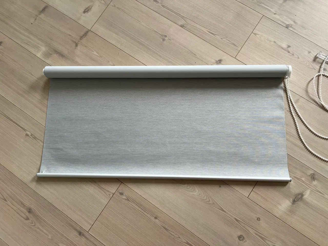 Billede 1 - Rullegardin mørklægning 84 x 220 cm