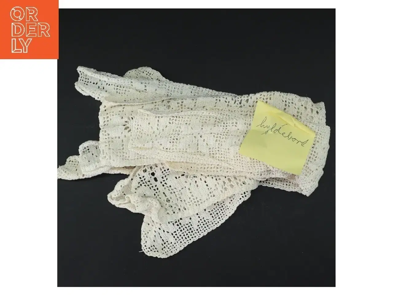 Billede 1 - Hæklet hyldebord (str. 5 stk 62x7 cm)