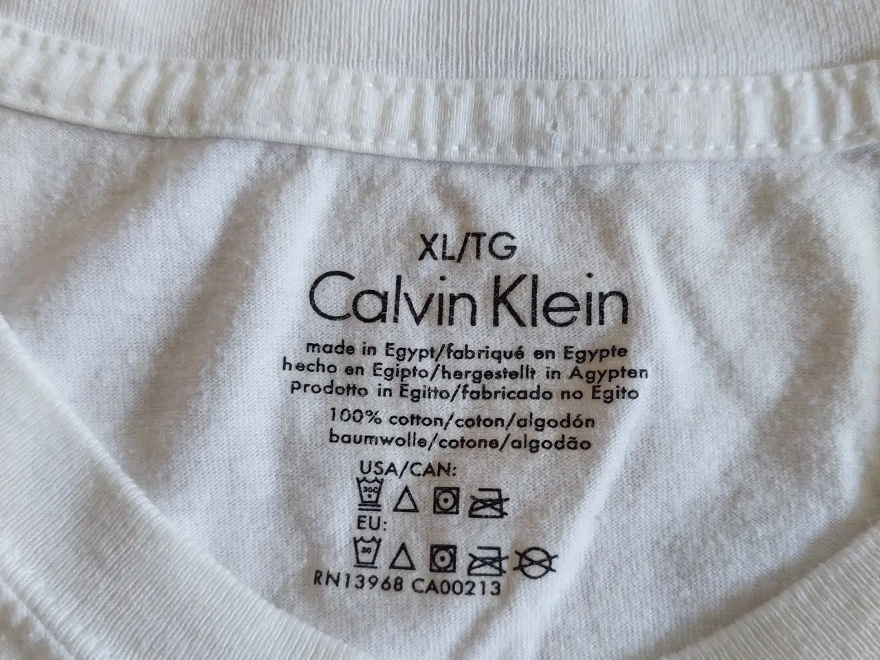 Billede 2 - Calvin Klein hvid t-shirt 