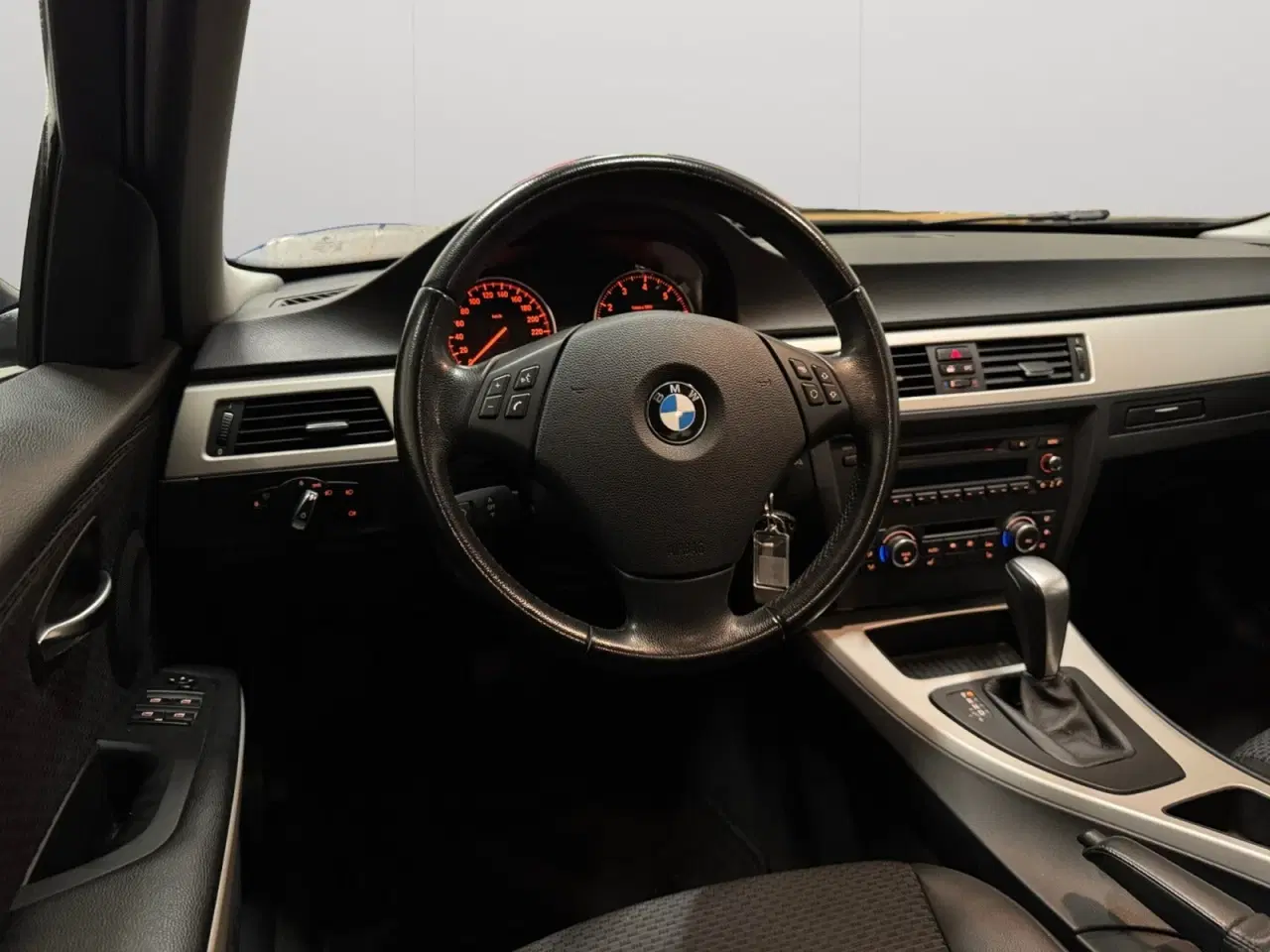 Billede 5 - BMW 320i 2,0 Steptr.