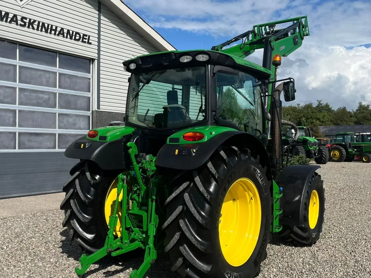 Billede 13 - John Deere 6115R Med frontlæsser og krybegear