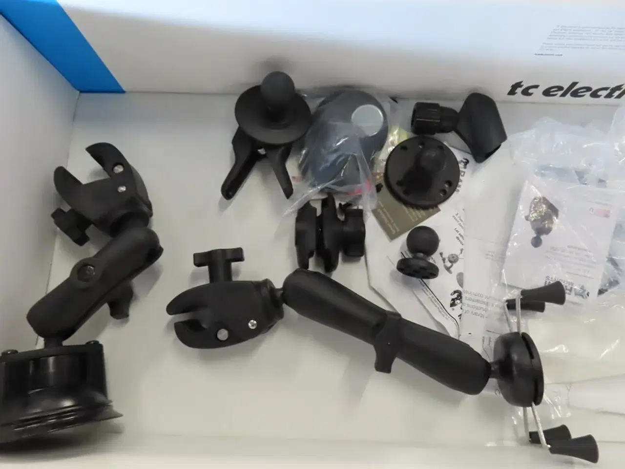 Billede 2 - Palle med rester fra TC ELECTRONIC