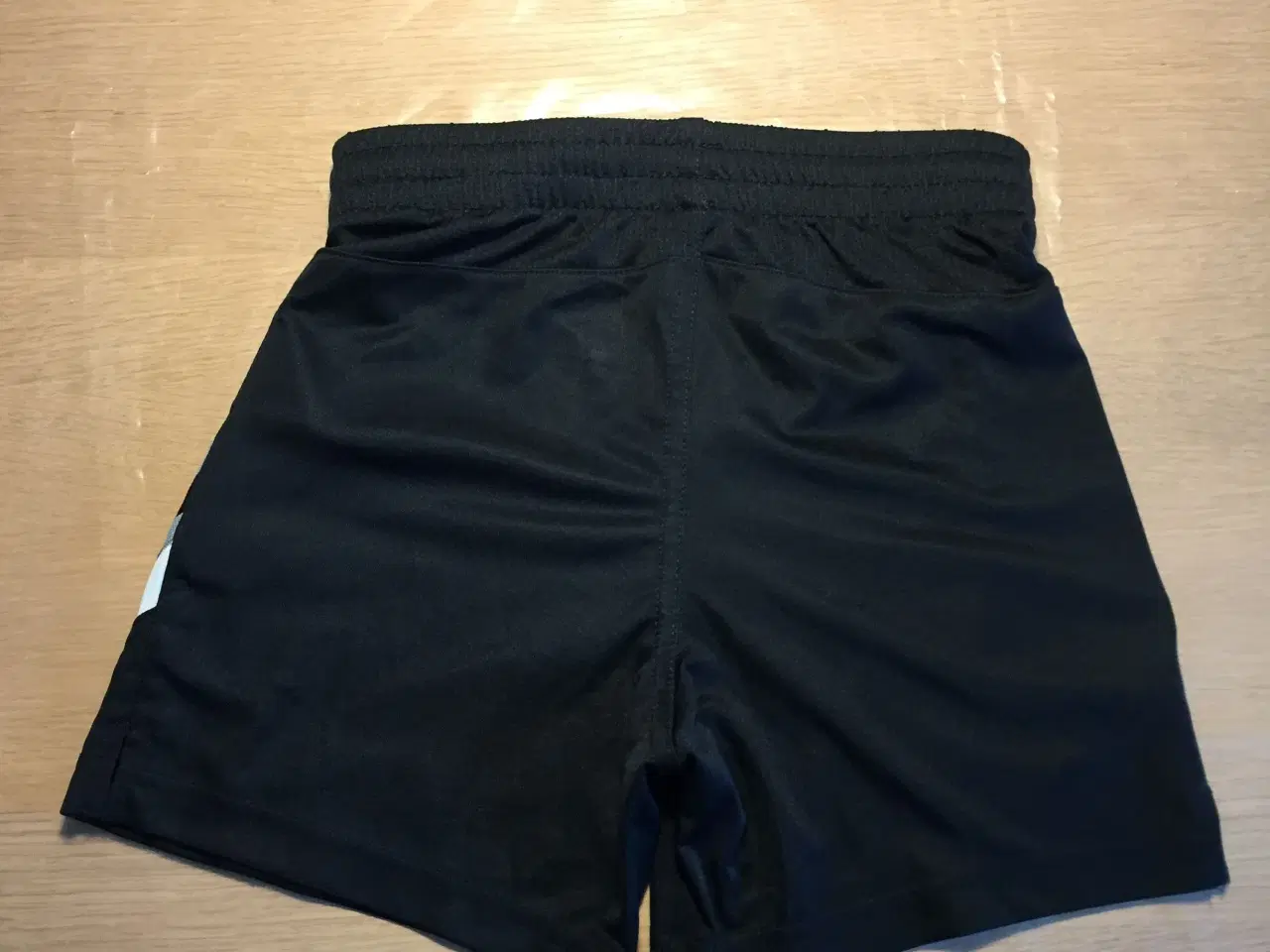 Billede 5 - Hummel shorts m.m.