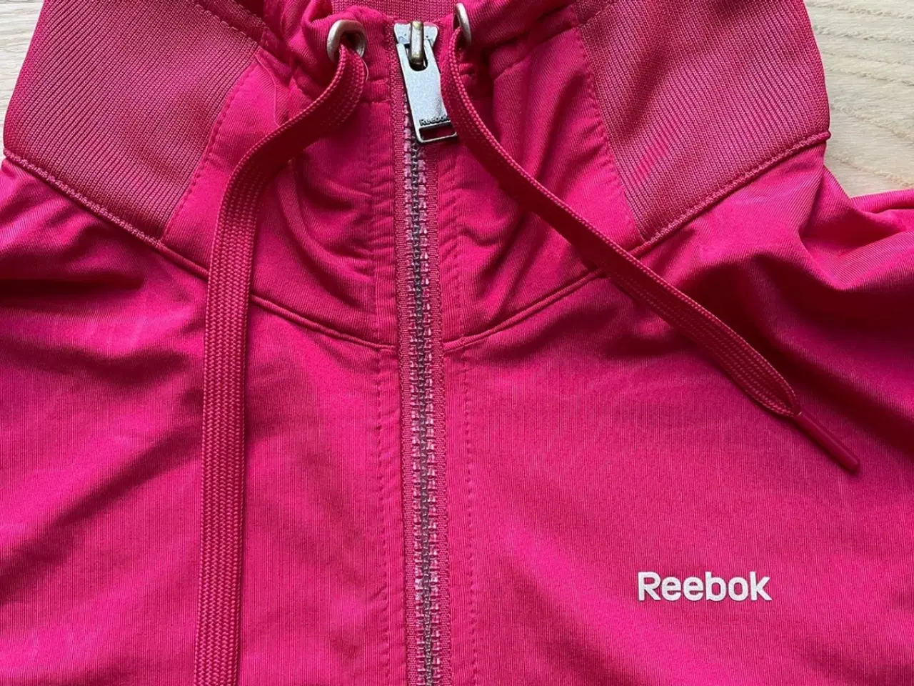 Billede 2 - Reebok træningstrøje pink