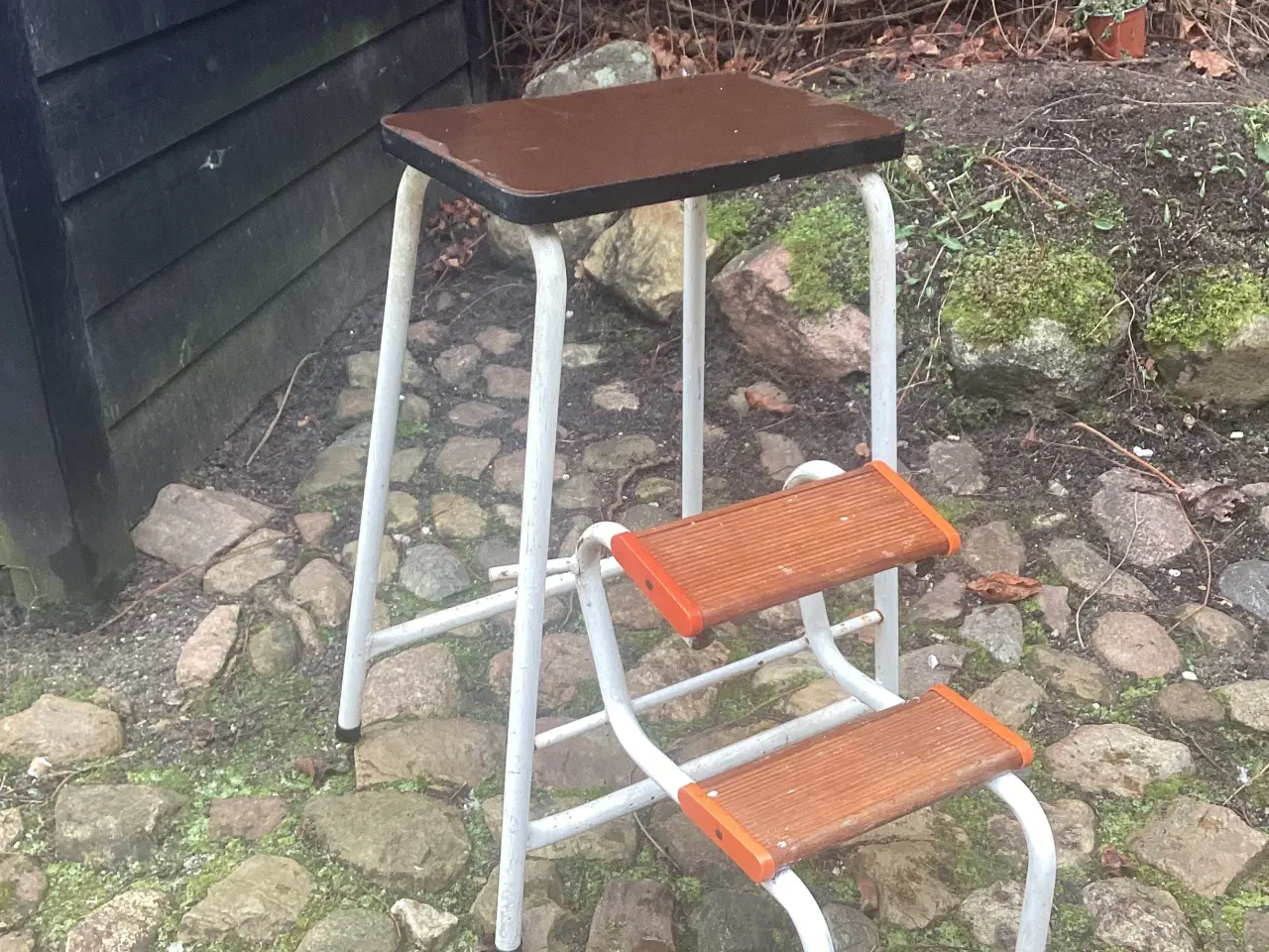 Billede 3 - Taburetter med trin. 2 forskellige