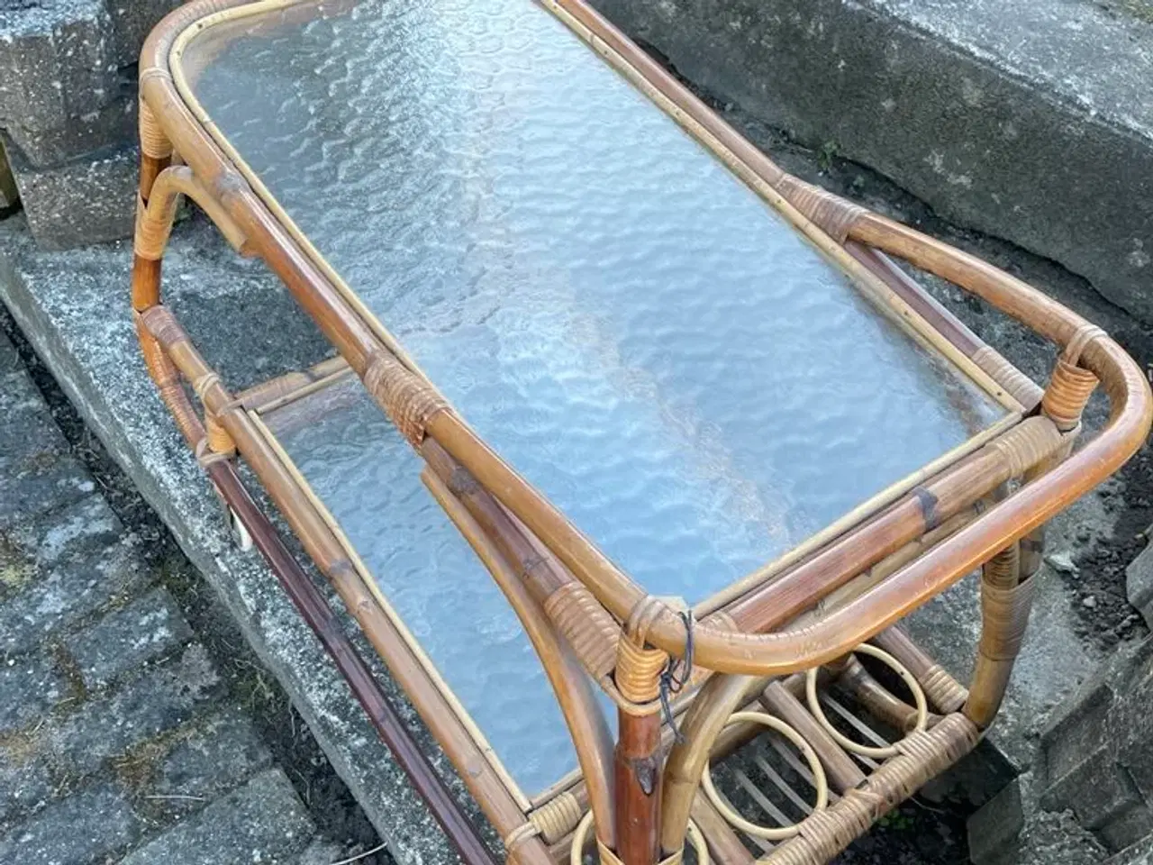 Billede 2 - Eksklusivt Vintage Barbord i Mørk Bambus & Råglas