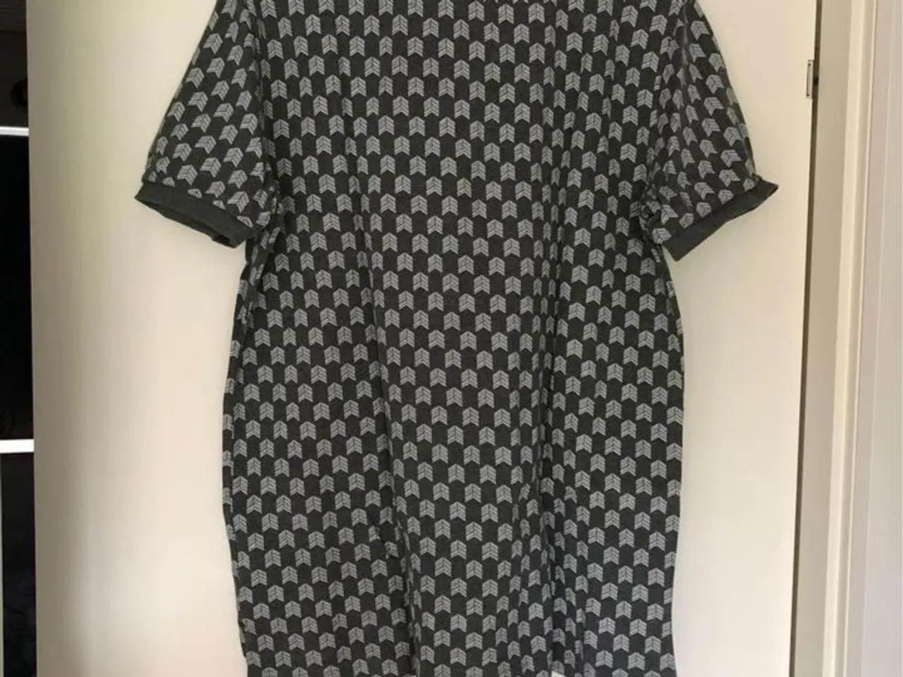 Billede 2 - Roots T-shirt Str. M