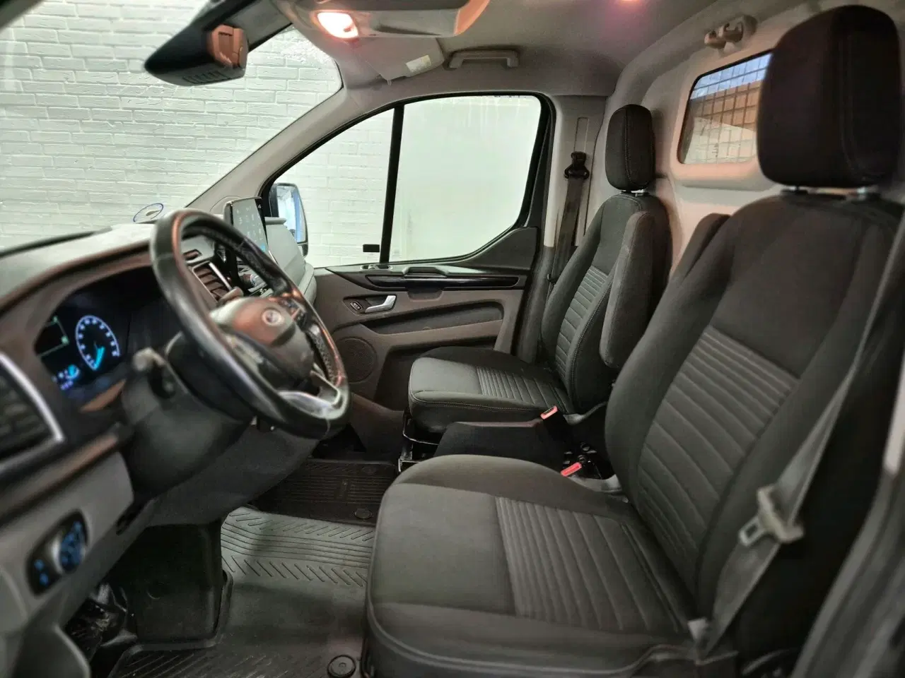 Billede 7 - Ford Transit Custom 300 L2H1 2,0 TDCi Limited 170HK Van 6g Aut.