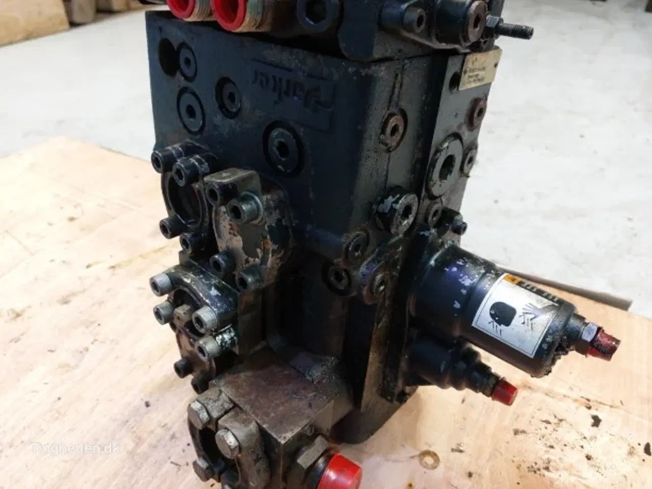 Billede 9 - JCB 427 HL Hydraulikventil 334/V1169