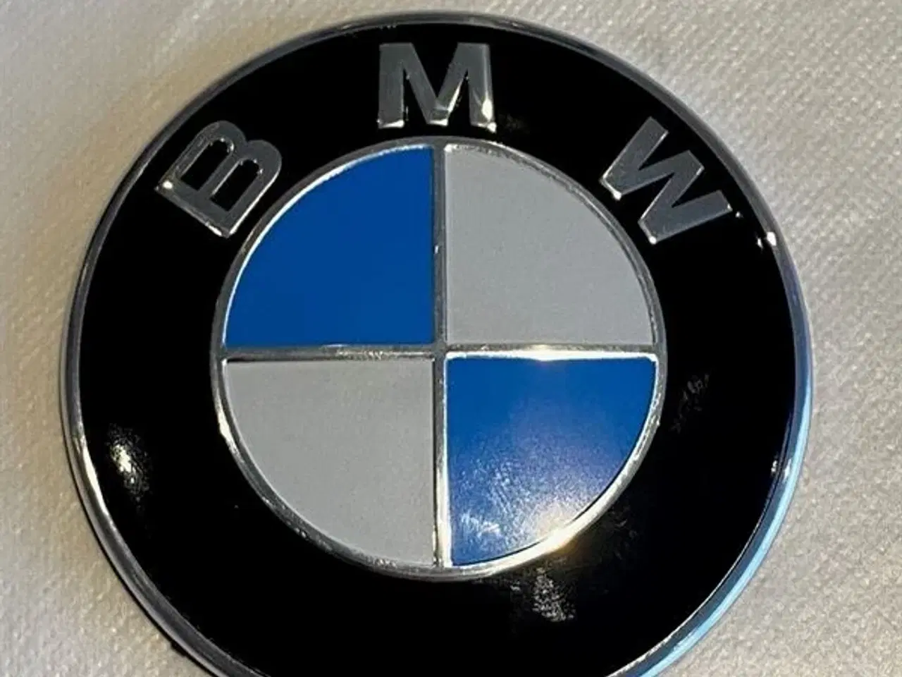 Billede 1 - Emblem Tagboks 320 / 420 / 520 -BMW- Ø82MM B51767288752