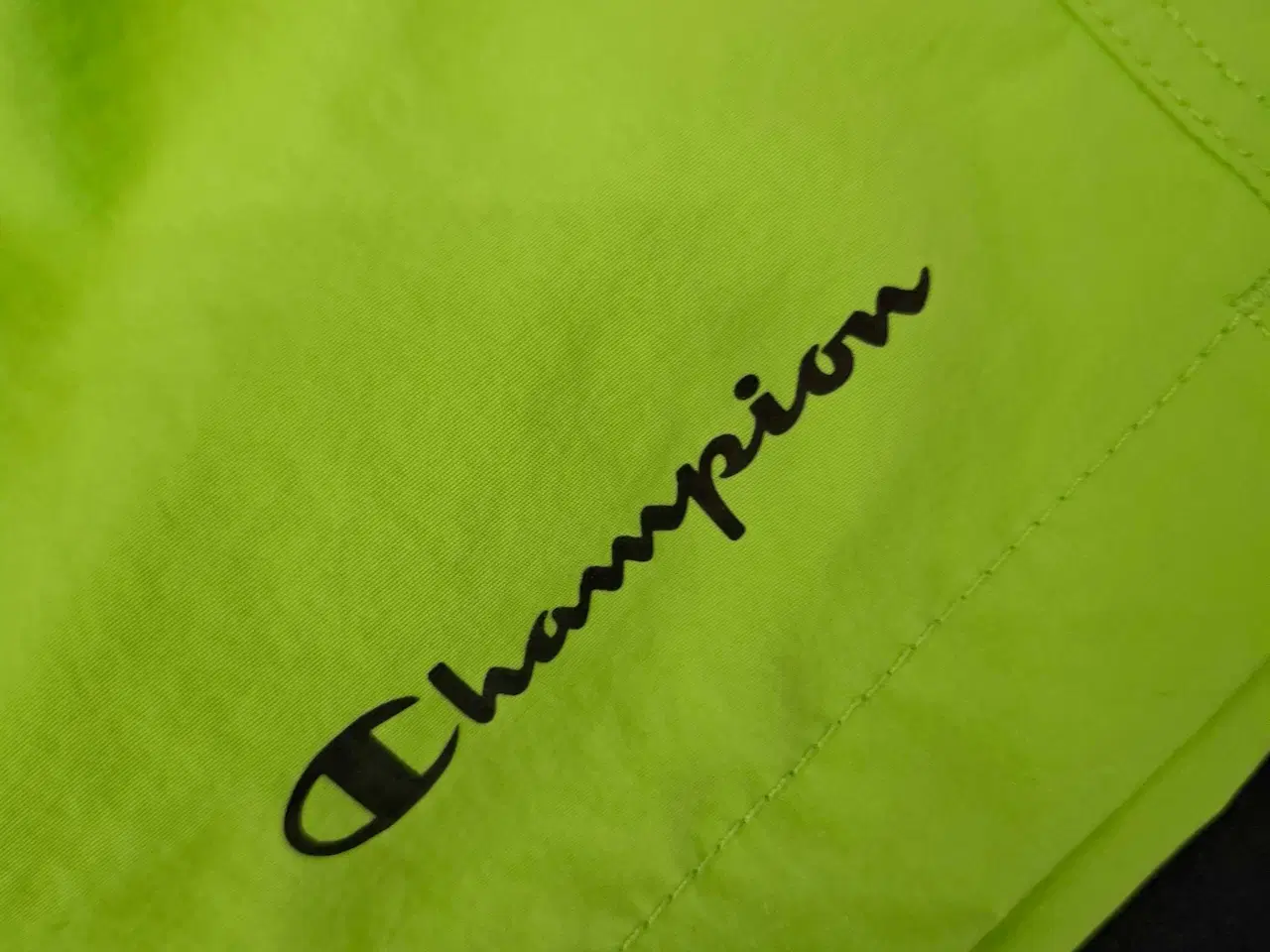 Billede 4 - Champion badeshort. M.