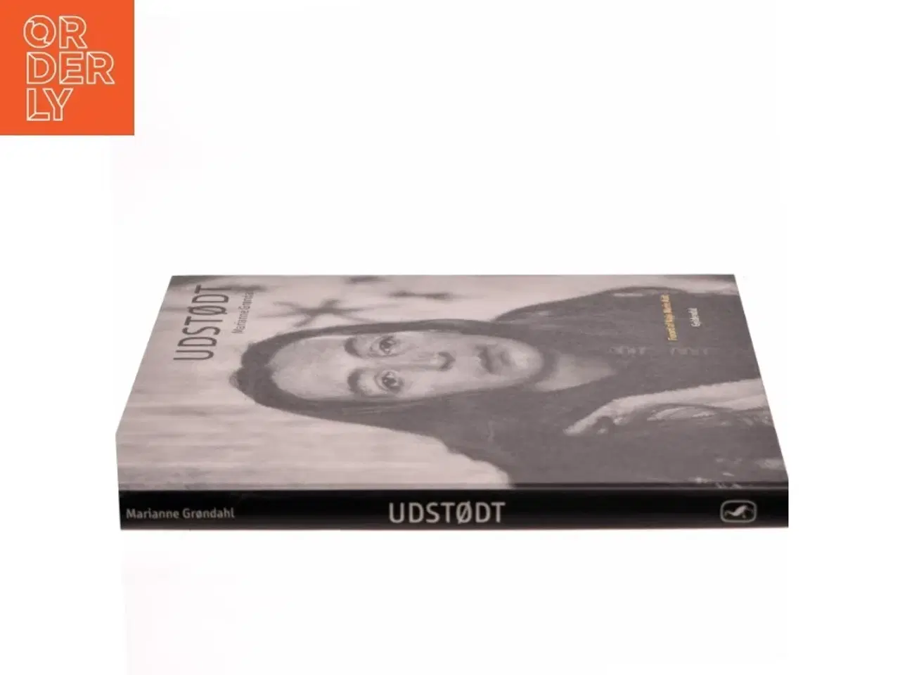 Billede 2 - Fotobog &#39;Udstødt&#39; af Marianne Grøndahl fra Gyldendal