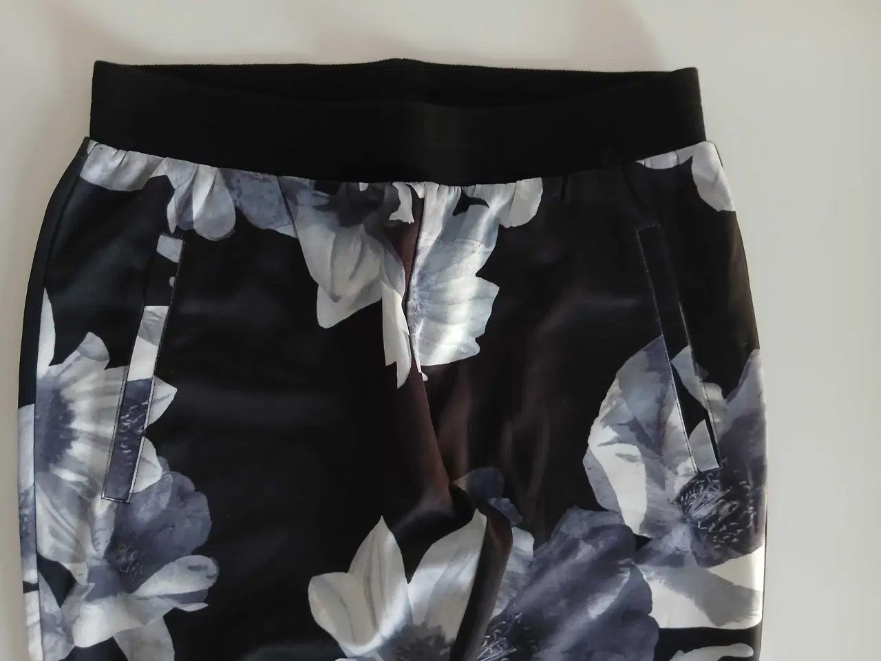 Billede 3 - Leggings. Sofie Schnoor. XS/34