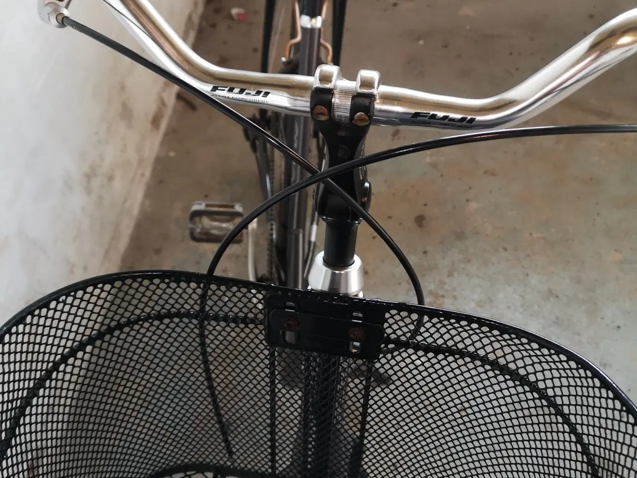 Billede 3 - FUJI CLASS 28" 53cm højt  7 gear, ny kæde, meget l