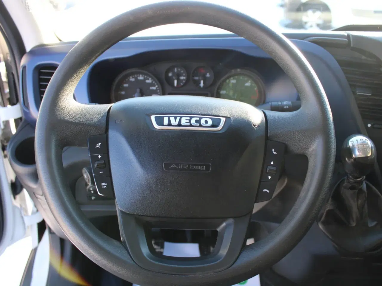 Billede 4 - Iveco Daily 3,0 35S18 Mandskabsvogn m/lad