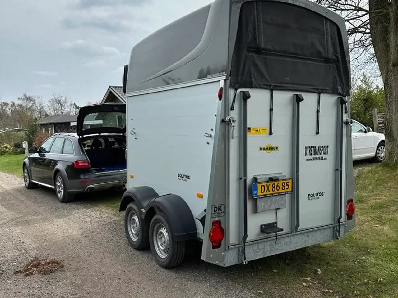 Billede 3 - Humbaur Equitos Alu Plus - to heste - med sadelrum