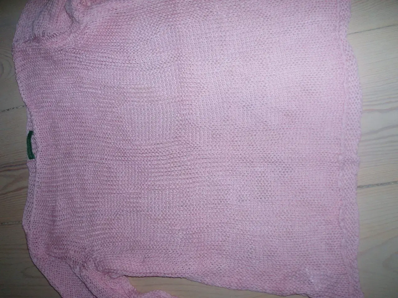 Billede 2 - lyserød Beneton bluse med 3/4 ærme