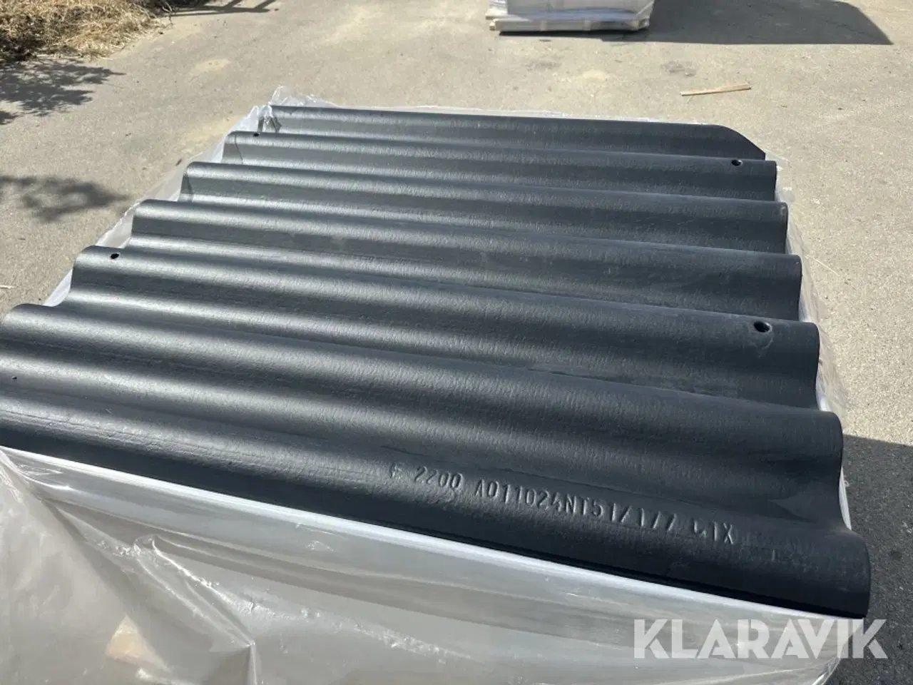 Billede 1 - Bølgeplade 150stk Euronit 700T HJ/HU Sort