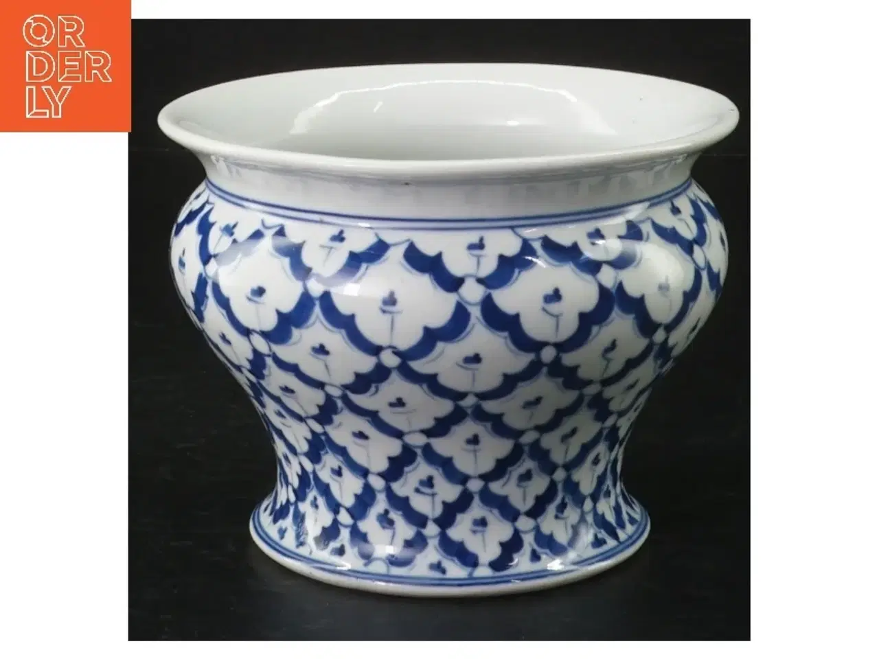 Billede 1 - Blå og hvid porcelænspotte (str. H 9 cm ø. 12 cm)