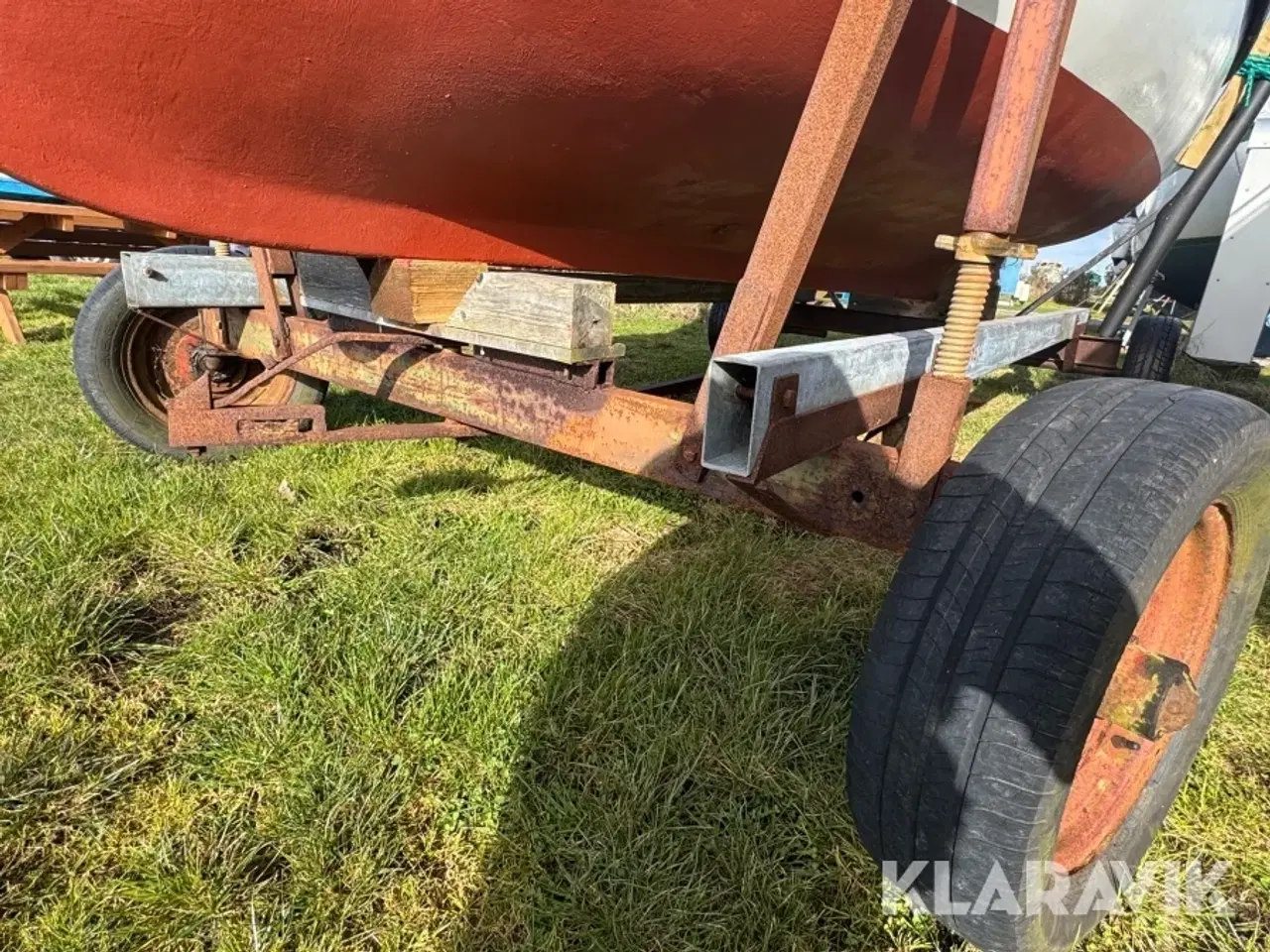 Billede 7 - Båd Bess 22" 2 cylinder motor