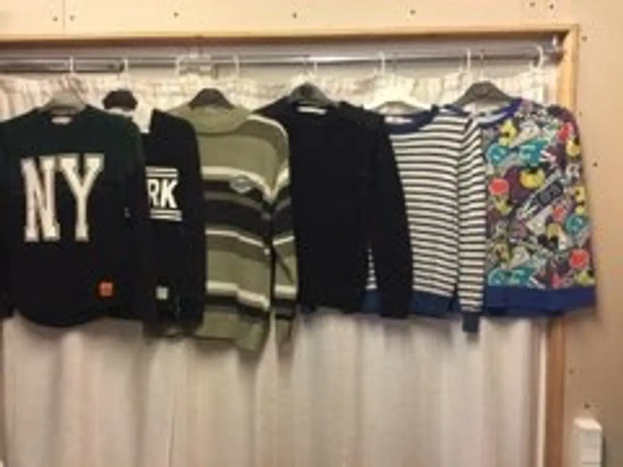 Billede 5 - Drengetøj str. 134