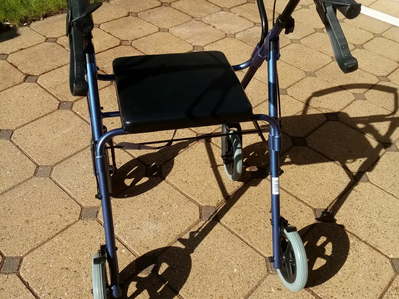 Billede 2 - ROLLATOR Let aluminium 