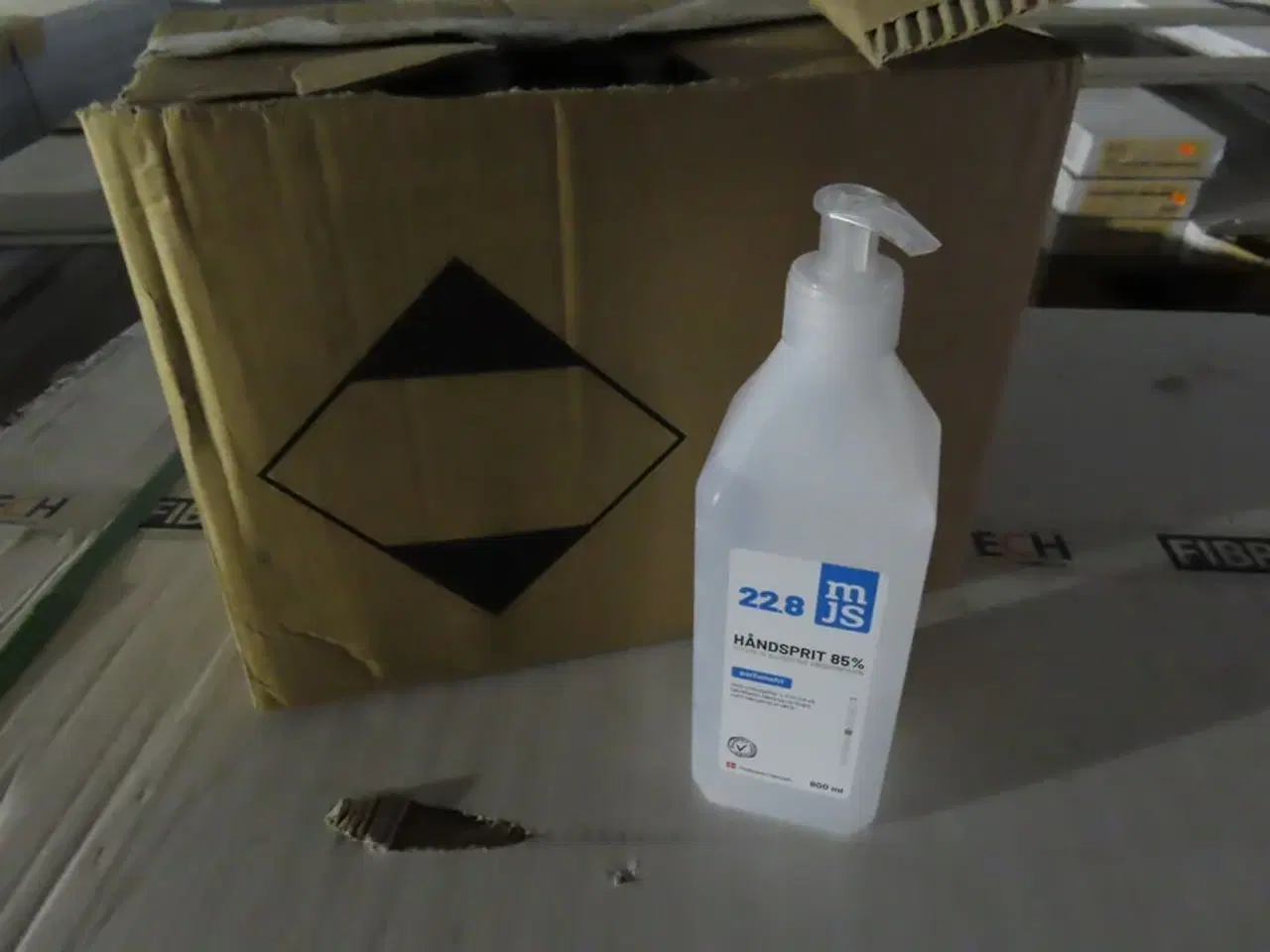Billede 1 - 12x600ml. flydende håndsprit 85%