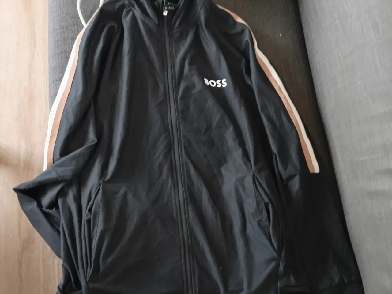 Billede 1 - Jogging sæt Hugo Boss 