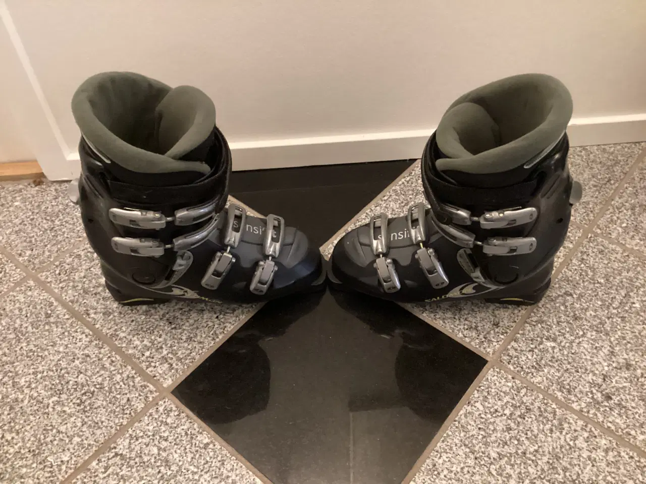 Billede 3 - Pæne SALOMON Sensifit skistøvler str. 28.0 (44)