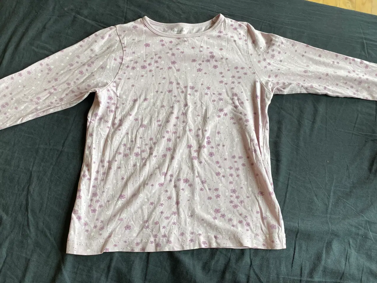 Billede 1 - Natbluse i lyserød med blomster 