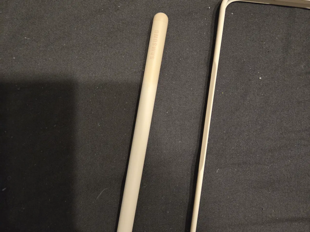 Billede 3 - Fold4 mobilcover med pen til