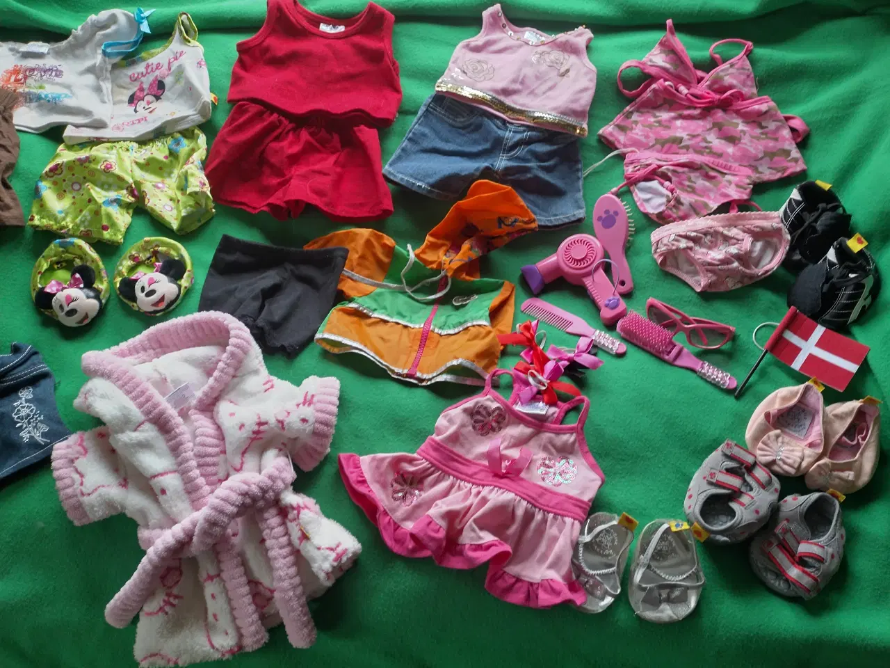 Billede 2 - Build-a-bear 5 Bamser, Tøj og Sko