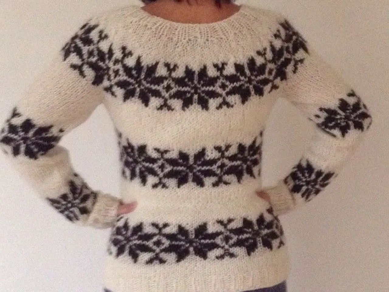 Billede 2 - Sarah Lund håndstrikket sweater i klassisk udgave
