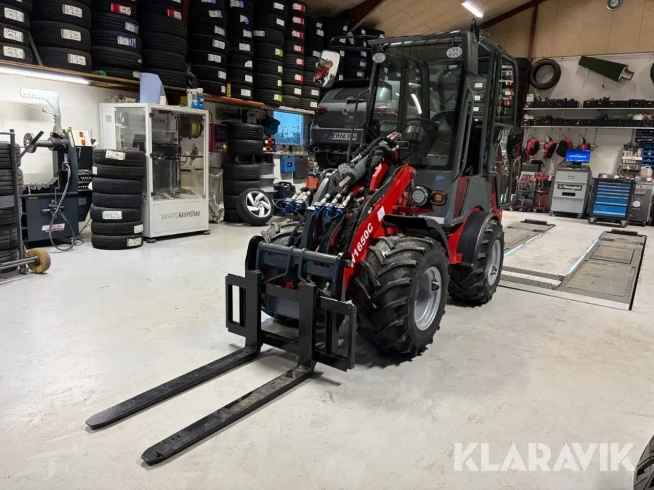 Billede 1 - Minilæsser Bernards W1650C med skovl og gafler