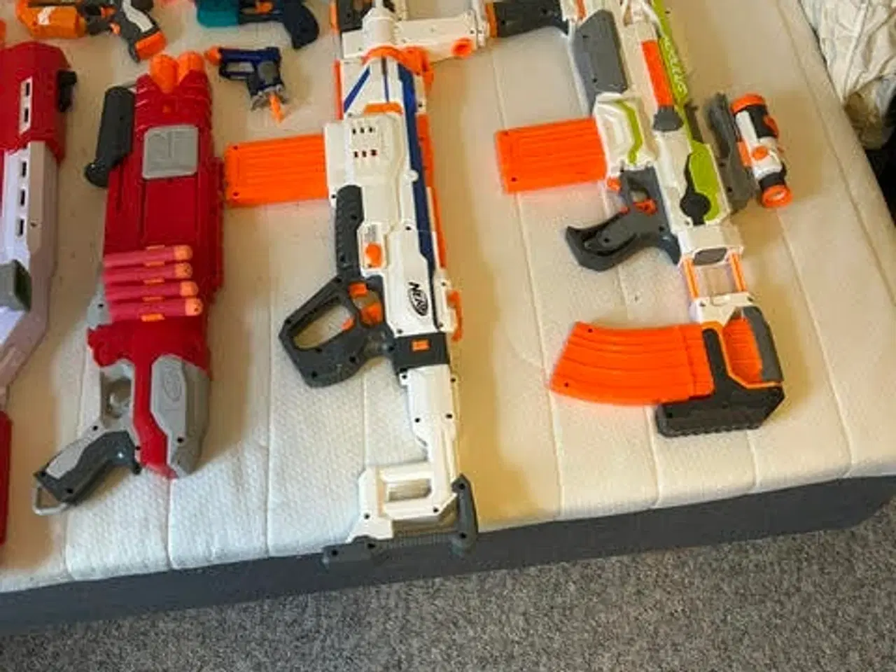 Billede 2 - Nerf sælges samlet for 500 kr