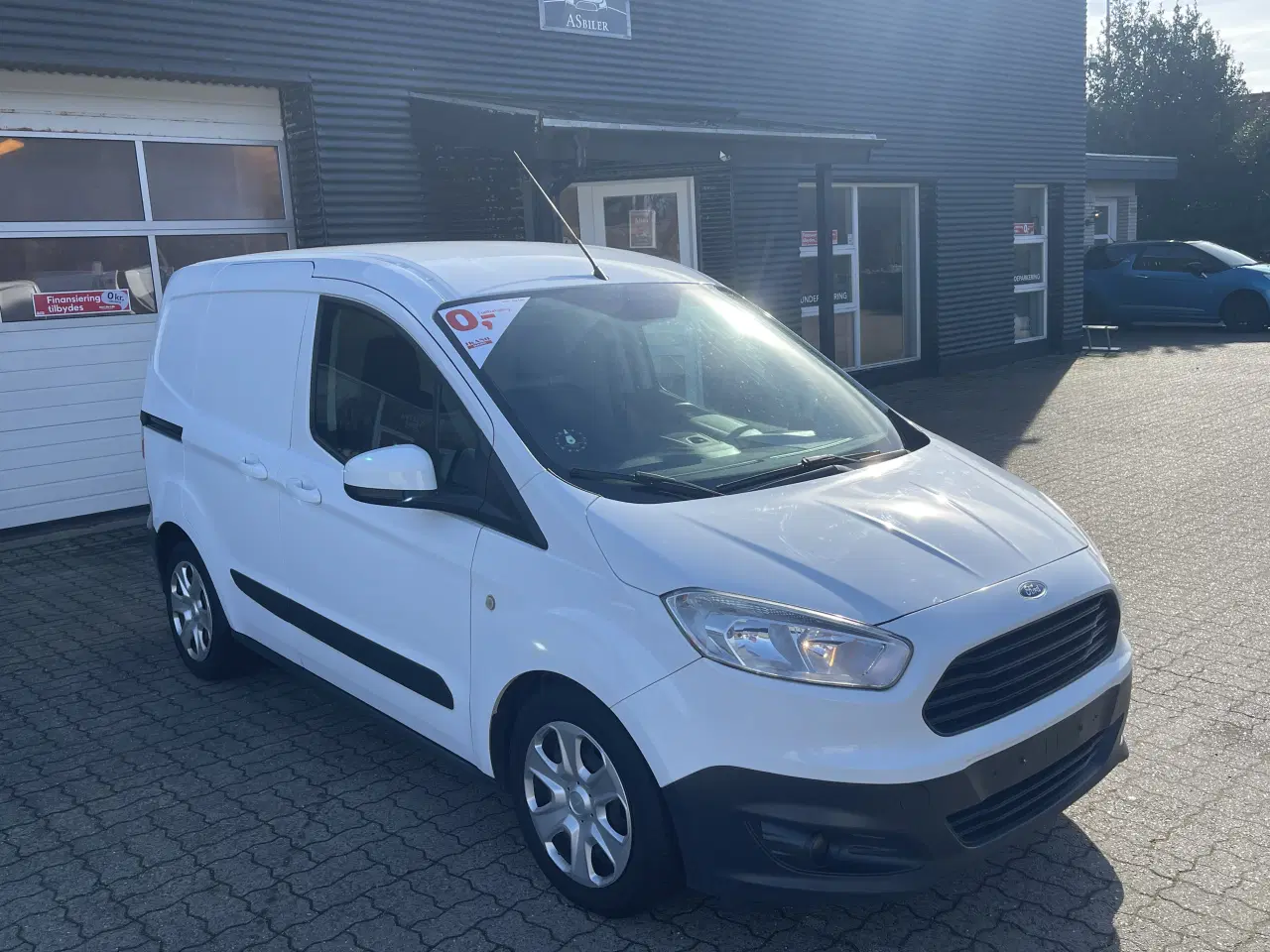 Billede 1 - Ford transit Courier som ny 