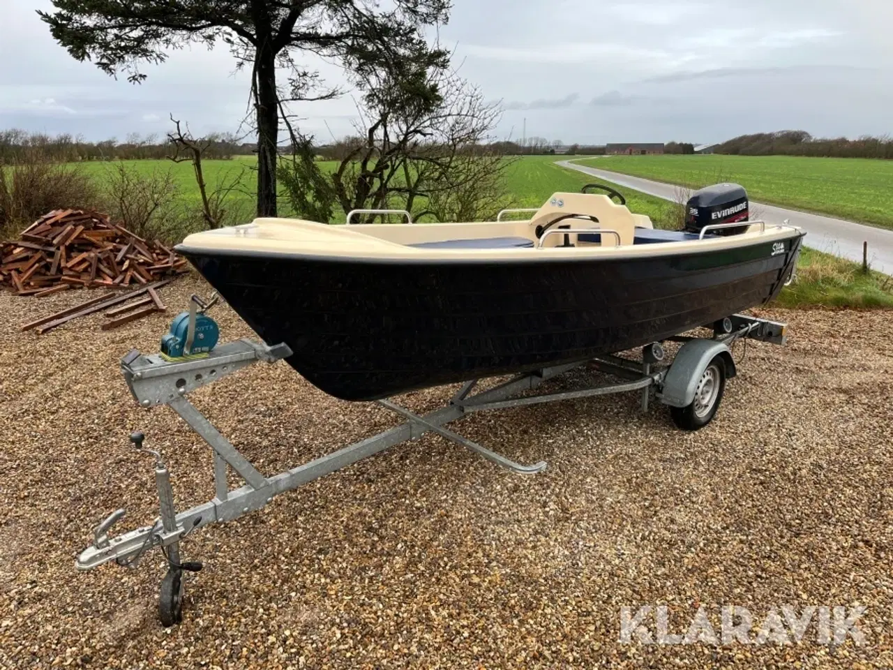 Billede 1 - Båd Sea Explorer med Evinrude 35 hk og trailer