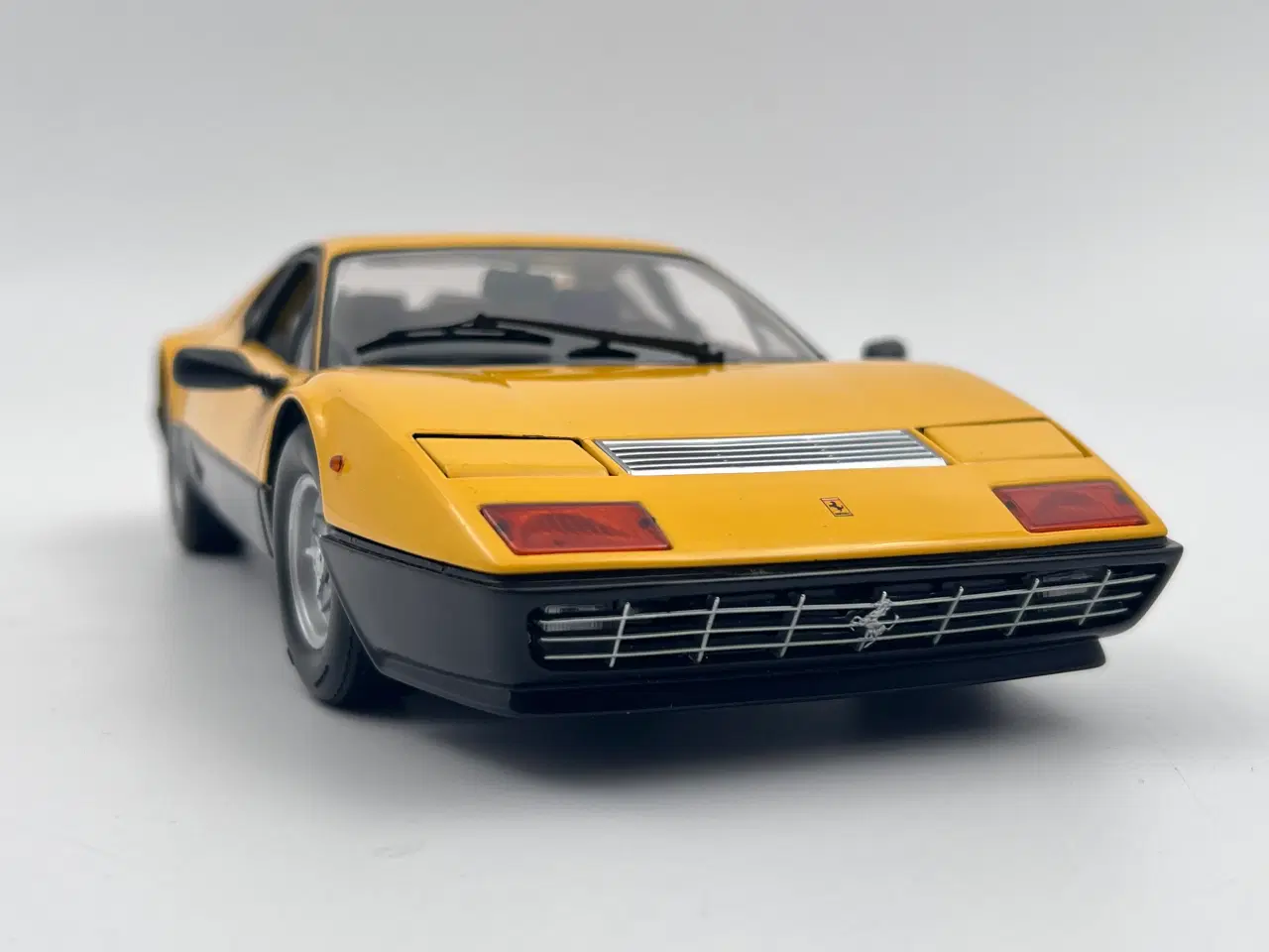 Billede 9 - 1976 Ferrari 512 BB Giallo Fly - Kyosho - 1:18  