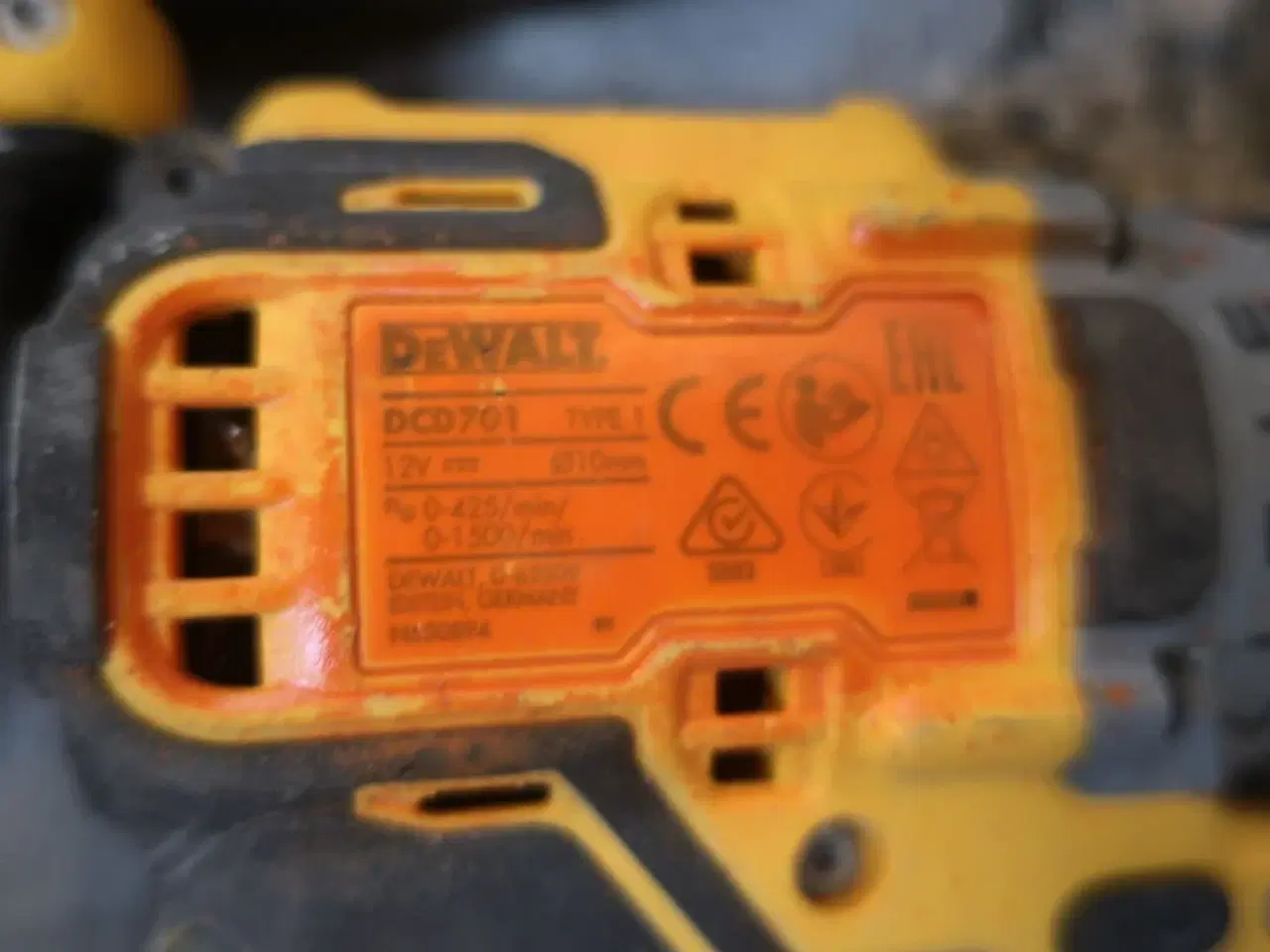 Billede 2 - 5 stk. akku håndværktøj DEWALT og lader