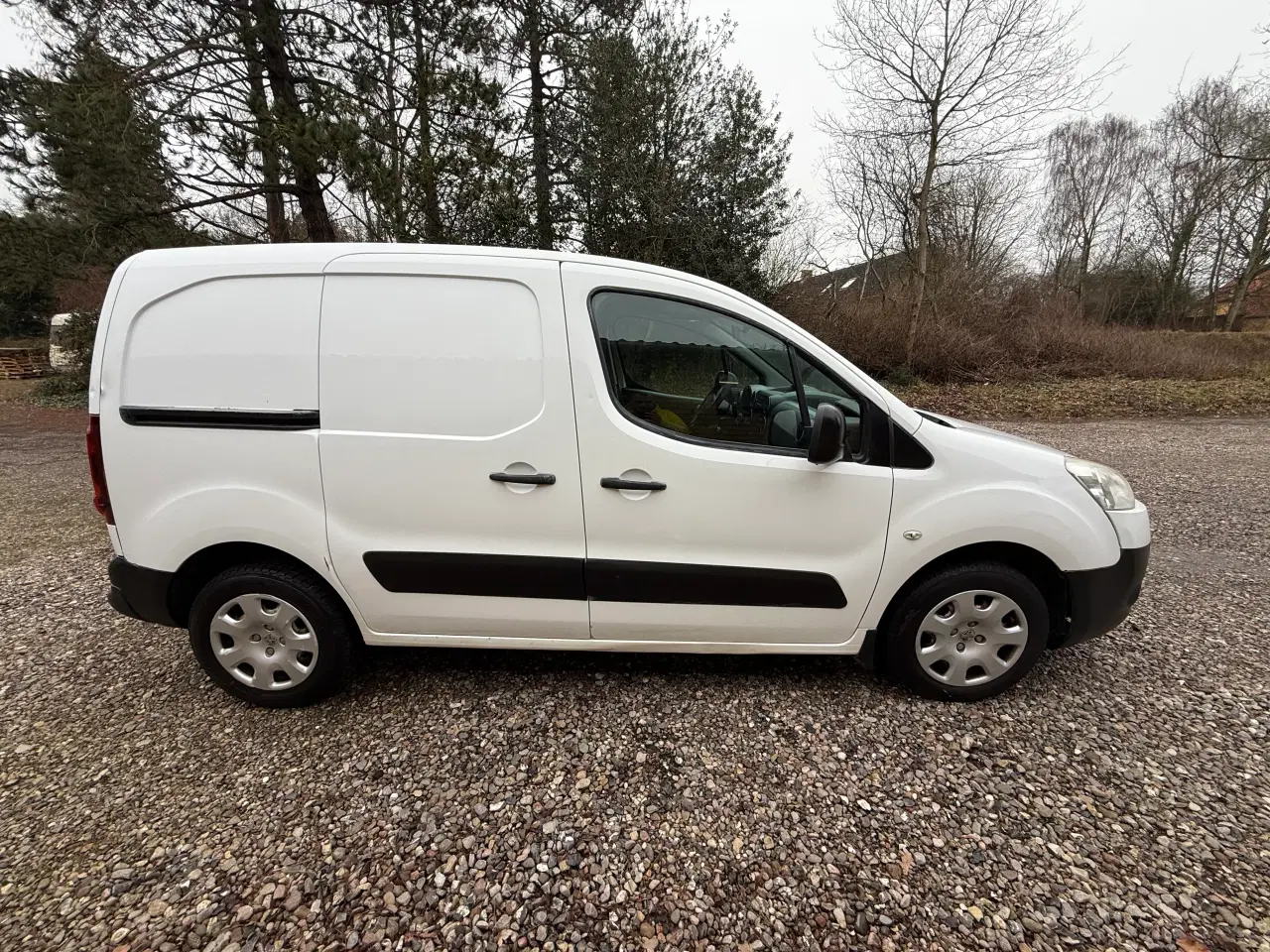 Billede 4 - Partner lav km 1 ejers 