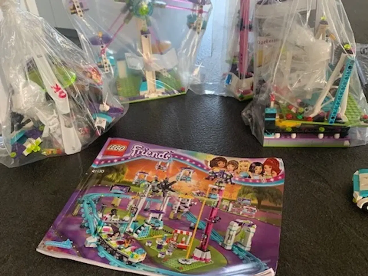 Billede 11 - Forskellige Lego friends modeller 