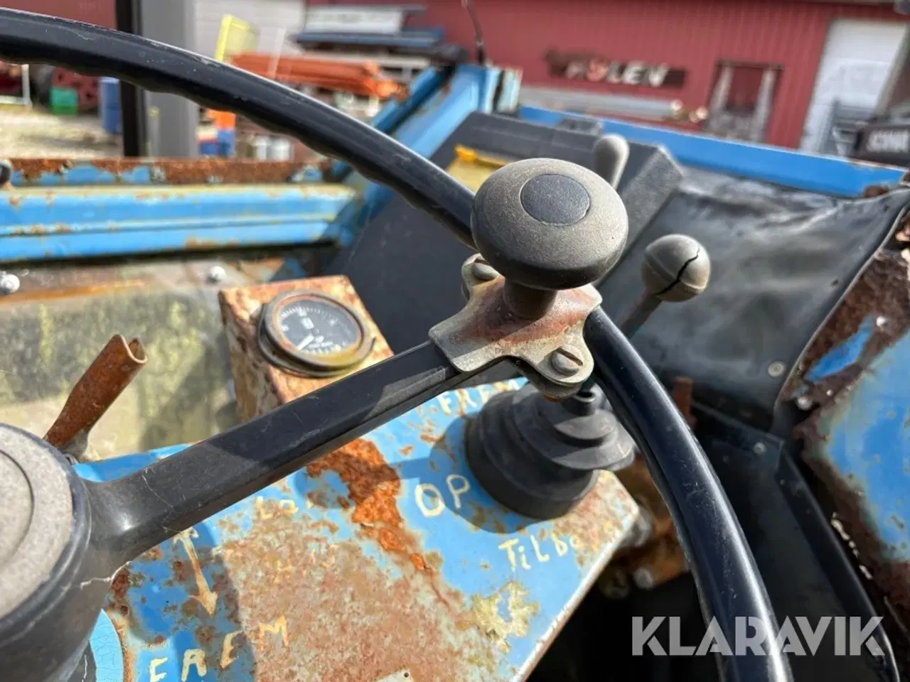 Billede 10 - Traktor Ford 2600 med byggelift