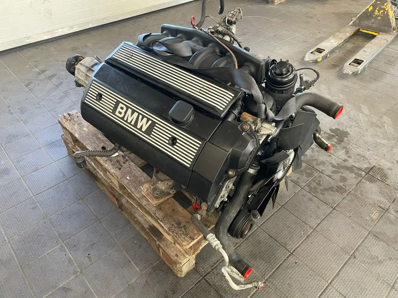 Billede 1 - BMW M52B28 Motor + Gearkasse