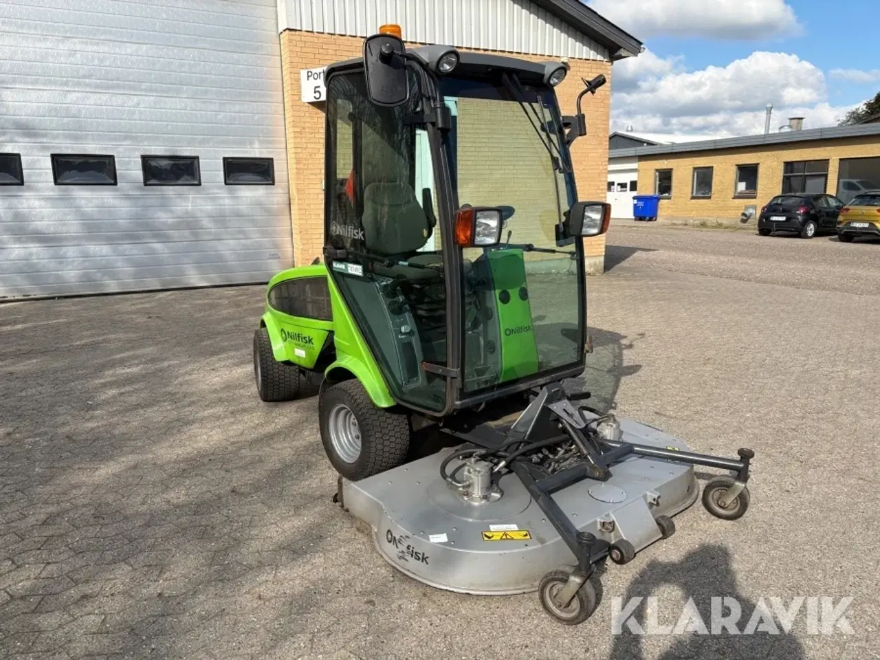 Billede 3 - Redskabsbærer Nilfisk City ranger 2250