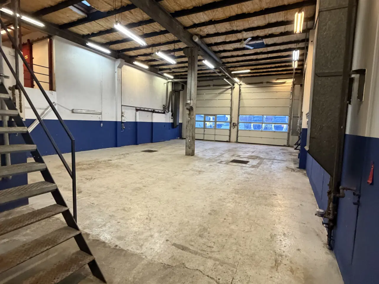 Billede 2 - Stort lager/værksted