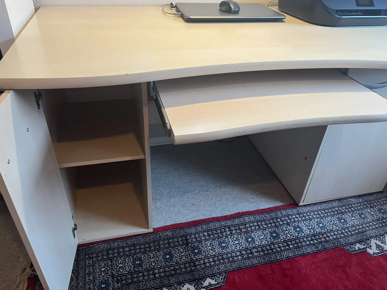 Billede 1 - Flot skrivebord